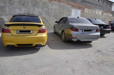 Справжній цвинтар автомобілів «BMW» виявили оперативники у Миколаєві (ВІДЕО) | Корабелов.ИНФО image 5