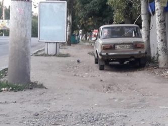 Антисанитария, незаконность... зато все тихо, - житель Корабельного о стихийном рынке | Корабелов.ИНФО образ 3