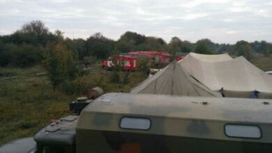 Взрывы на крупнейшем в Украине складе боеприпасов: эвакуировано более 30 тысяч человек, двое пострадали (ВИДЕО) | Корабелов.ИНФО image 1