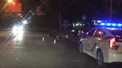 Автомобиль сбил мотоциклиста на проспекте Богоявленском в Корабельном районе | Корабелов.ИНФО