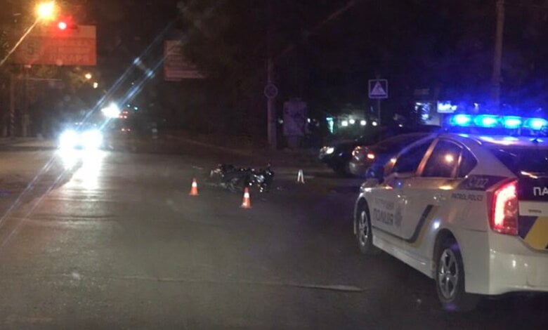 Автомобиль сбил мотоциклиста на проспекте Богоявленском в Корабельном районе | Корабелов.ИНФО