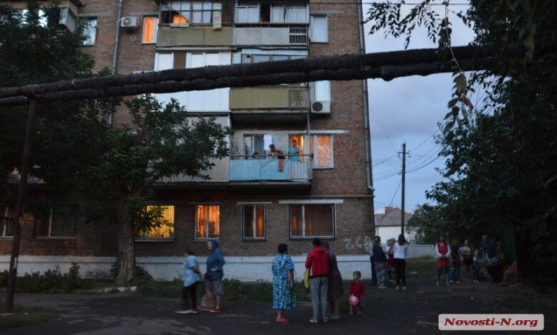 В Николаеве 4-летний ребенок выпал с 4-го этажа - малыш в реанимации | Корабелов.ИНФО