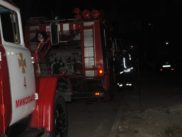 Евакуювавши сусідів, рятувальники ліквідували пожежу квартири на проспекті Богоявленському | Корабелов.ИНФО image 2