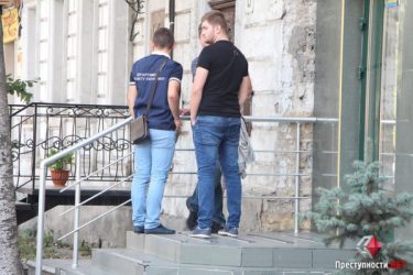 Обыски в офисах группы компаний "Прометей" проводят полицейские из Департамента защиты экономики | Корабелов.ИНФО image 5