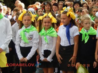 Оберег, Винни-Пух, семейные галстуки... Школа в Корабельном отмечает свой 65-летний юбилей (ВИДЕО) | Корабелов.ИНФО image 3