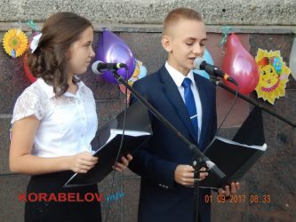 Оберіг, Вінні-Пух, родинні галстуки... Школа у Корабельному відзначає свій 65-річний ювілей (ВІДЕО) | Корабелов.ИНФО image 26