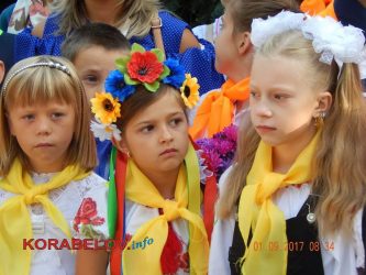 Оберіг, Вінні-Пух, родинні галстуки... Школа у Корабельному відзначає свій 65-річний ювілей (ВІДЕО) | Корабелов.ИНФО image 25