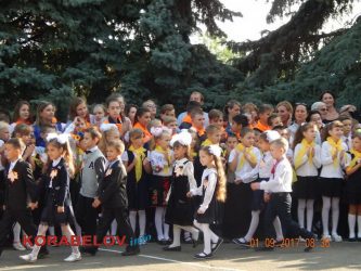 Оберег, Винни-Пух, семейные галстуки... Школа в Корабельном отмечает свой 65-летний юбилей (ВИДЕО) | Корабелов.ИНФО image 23