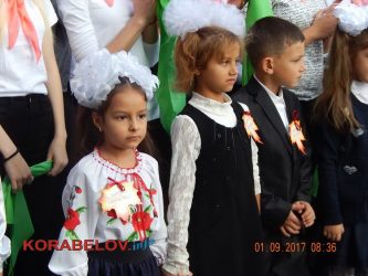 Оберіг, Вінні-Пух, родинні галстуки... Школа у Корабельному відзначає свій 65-річний ювілей (ВІДЕО) | Корабелов.ИНФО image 21