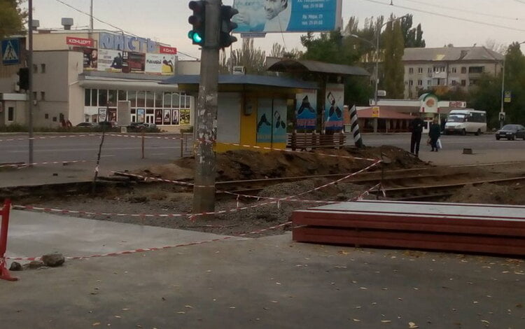 Очень большую скалу сдвинули с места в Николаеве | Корабелов.ИНФО image 1