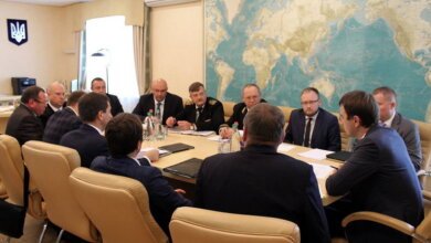 Під час візиту до Миколаєва Міністр інфраструктури України провів нараду з керівниками портів | Корабелов.ИНФО image 2