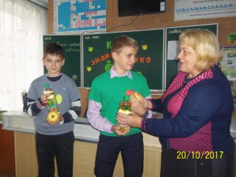 Яблука стали головними героями тижня у школі Корабельного району | Корабелов.ИНФО image 2