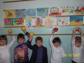 Яблука стали головними героями тижня у школі Корабельного району | Корабелов.ИНФО image 4