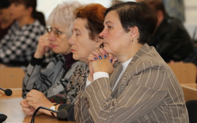 "Совок дремучий", - руководители школ собирают подписи в поддержку Анны Деркач | Корабелов.ИНФО image 5