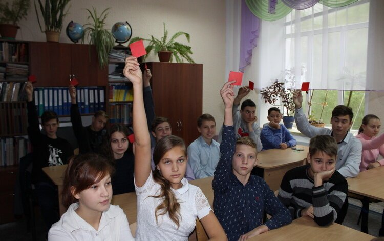 Жебракування - на чиїй совісті? Школярів з Корабельного району турбують проблеми сучасного Миколаєва | Корабелов.ИНФО image 3