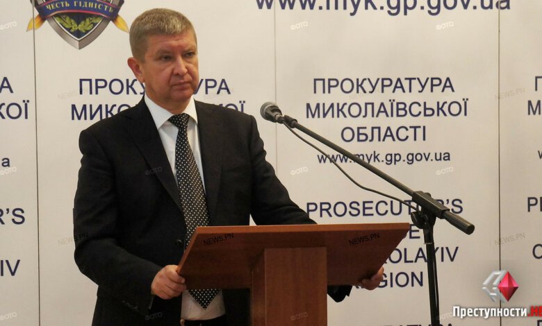 В течение года полиция не смогла найти людей, которые напали на депутата горсовета от Корабельного района | Корабелов.ИНФО