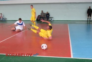 Лидеры летнего чемпионата города Николаева снова встретились на мини-футбольном поле | Корабелов.ИНФО image 2