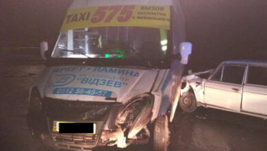 Несколько человек травмированы при столкновении "маршрутки" и «Жигулей» в Корабельном районе | Корабелов.ИНФО image 1