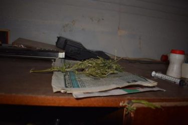 У Корабельному районі затримали двох наркоторгівців, які вже неодноразово мали проблеми із законом | Корабелов.ИНФО image 3