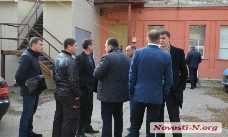 Ночью во дворе жилого дома в Николаеве взорвали боевую гранату | Корабелов.ИНФО image 1