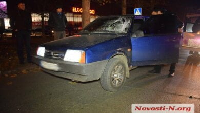 На проспекте Богоявленском автомобиль сбил пешехода на переходе - пострадавшего увезла скорая | Корабелов.ИНФО