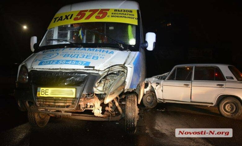 Несколько человек травмированы при столкновении "маршрутки" и «Жигулей» в Корабельном районе | Корабелов.ИНФО image 2