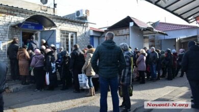 В Николаеве делят вещевой рынок «Колос»: ночью опечатали все контейнеры (Видео) | Корабелов.ИНФО image 2