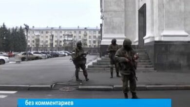 Центр Луганска захвачен неизвестными вооруженными людьми | Корабелов.ИНФО