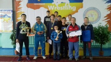 Чемпіонами України з вільної боротьби стали школярі з Корабельного району Миколаєва | Корабелов.ИНФО image 1