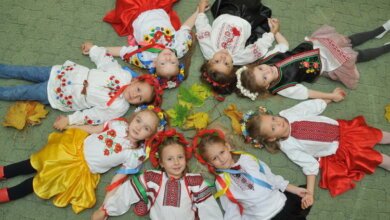 "Не здаватись!" В освітньому комплексі «школа Гіпаніс – університет ім. П.Орлика» створили пісню та кліп про Україну (ВІДЕО) | Корабелов.ИНФО image 7