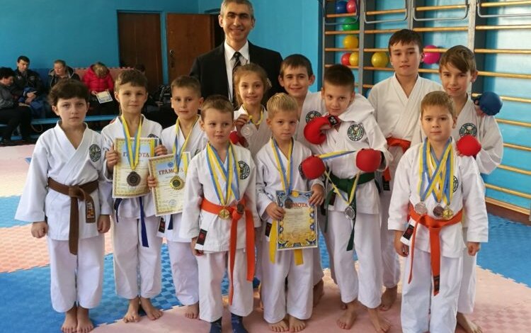 Путь к победе начинается в Николаеве. Каратисты из Корабельного района привезли медали с Международного турнира | Корабелов.ИНФО образ 4