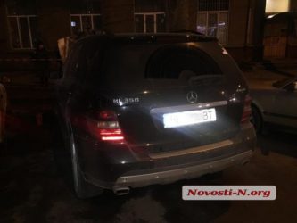 Неизвестные в Николаеве подожгли «Mercedes» владельца стоматологии | Корабелов.ИНФО image 4