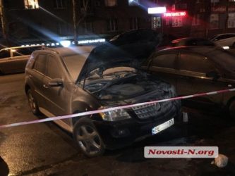 Неизвестные в Николаеве подожгли «Mercedes» владельца стоматологии | Корабелов.ИНФО image 5