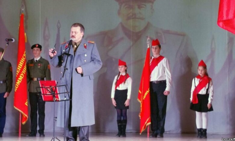 У Севастополі комуністи змусили дітей співати «Верните Сталина» | Корабелов.ИНФО