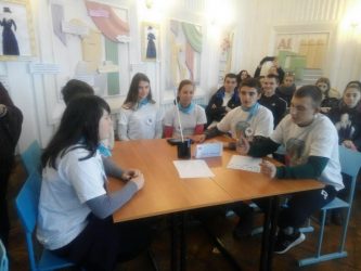 Дух суперництва, нові знання і приємне спілкування: учні 4 закладів в Корабельному районі зустрілися на «Брейн-ринзі» | Корабелов.ИНФО image 2