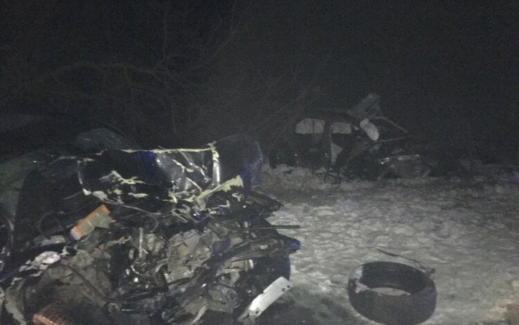 Два человека погибли, еще двое пострадали в результате столкновения двух автомобилей на трассе в Николаевской области | Корабелов.ИНФО image 1
