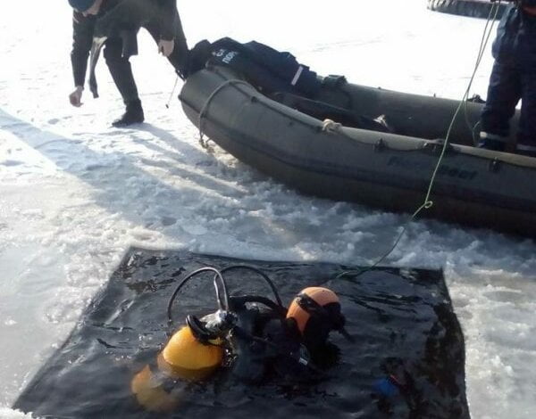 Водолази відшукали тіло потонулого чоловіка, який провалився під лід | Корабелов.ИНФО image 1