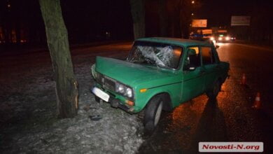 Пьяный водитель на «Жигулях» врезался в дерево на проспекте Богоявленском | Корабелов.ИНФО