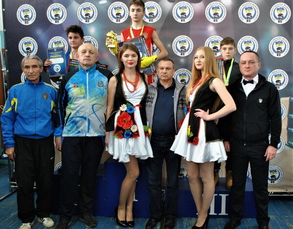 Боксери з Корабельного району - знову кращі: школярі-спортсмени вибороли путівки на Чемпіонат України | Корабелов.ИНФО image 1