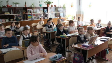 За новыми знаниями - за новые антисколеозные парты: порт «Ника-Тера» помог школе №43 | Корабелов.ИНФО image 4