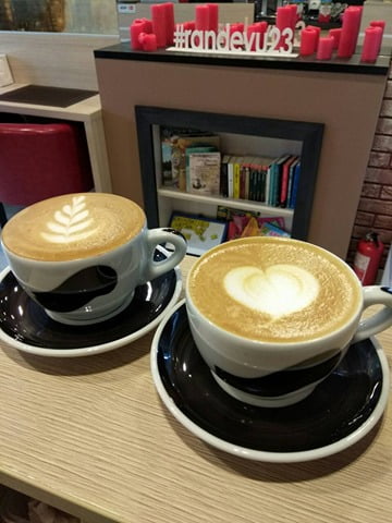 Здесь живет любовь: уют, романтика и сюрпризы кофейни «Рандеву» сделают вас чуточку счастливее! | Корабелов.ИНФО image 3