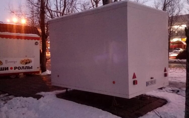 Очередная торговая будка "выросла" на проспекте в Корабельном районе | Корабелов.ИНФО image 1