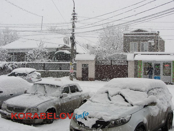 Снежная пора в Корабельном районе: кому как, а детям нравится (ФОТО) | Корабелов.ИНФО image 6