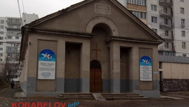 Из ДК - на чердак "евангельской церкви". Библиотеку выгоняют из Дворца культуры "Корабельный" | Корабелов.ИНФО image 2