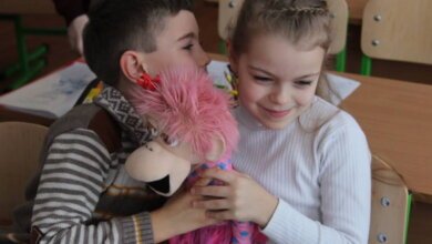 Шалені ідеї, сюрпризи, компліменти і посмішки панують у школі в Корабельному районі. А конфліктам тут - зась | Корабелов.ИНФО image 10