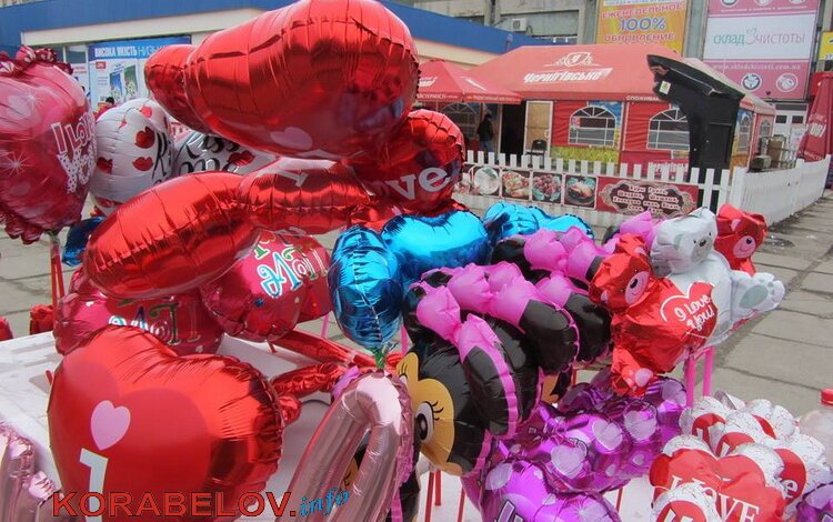 Воздушные шары, цветы и сердца - чем в День Святого Валентина удивляли влюбленных в Корабельном районе | Корабелов.ИНФО image 11