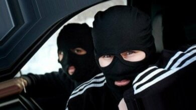 Разбой на Николаевщине: молодчики в балаклавах украли 200 тыс. грн, ружье, золото и угнали авто | Корабелов.ИНФО