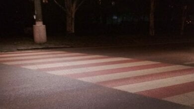 Нет дорог — нет разметки: в Николаеве проект «переходы холодным пластиком» провалился | Корабелов.ИНФО image 1