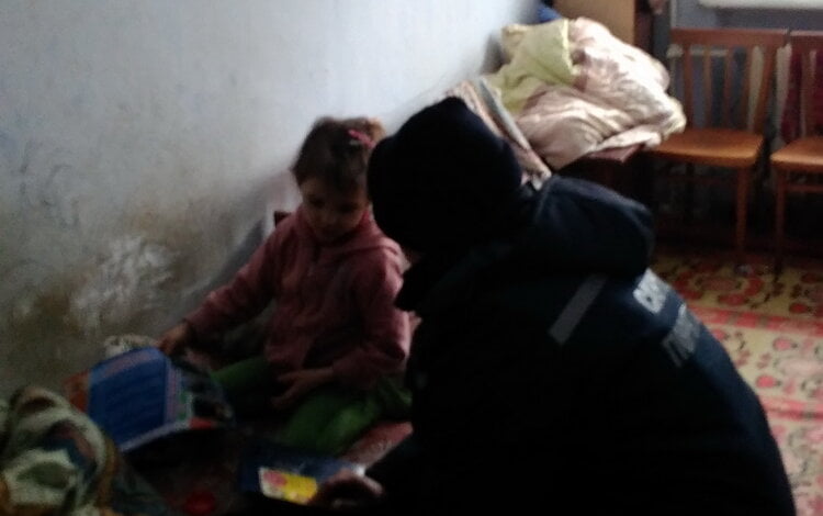 Проти дитячої безпритульності: серед сімей у Корабельному районі Миколаєва провели рейд "Діти вулиці" | Корабелов.ИНФО image 3