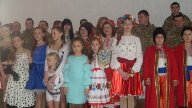 "Пообіцяли рівнятись на військових": юні артисти з Корабельного району виступили у Галицинівській в/ч | Корабелов.ИНФО image 1